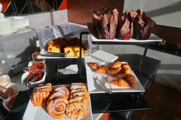 Hendricks Resto-Lounge
